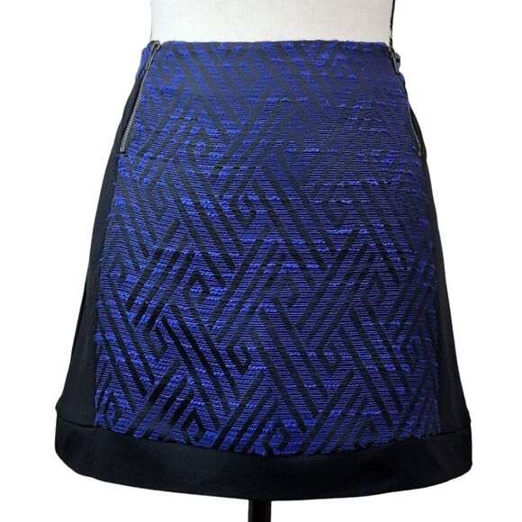 ASTR Blue &‎ Black Mini Skirt Womens Sz M Geometric A Line Zipper Knit Stretch - Picture 1 of 8